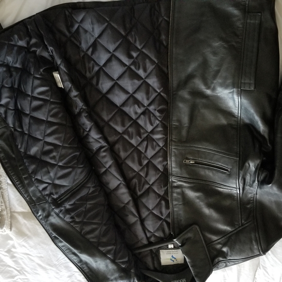 Men's leather jacket. Size L. Never worn! - Picture 3 of 3